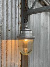 Industrial style Bully pendant lamp in Iron and glass
