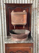 style 18th century cabinet