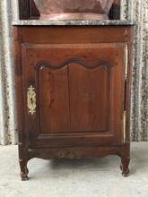 style 18th century cabinet