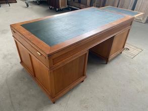 Antiek bureau Antiek stijl in Hout,