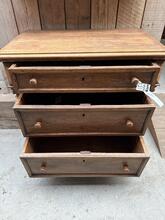 Commode ladenkast Antiek stijl in Hout, Europa