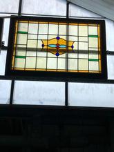 Antiek glas in lood raam Antiek stijl in Hout en glas,