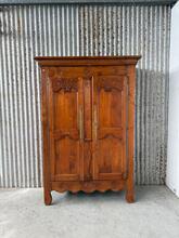 Kast Antiek stijl in hout en ijzer,