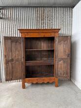 Kast Antiek stijl in hout en ijzer,