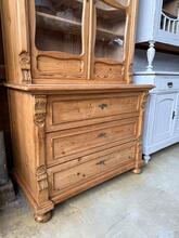 Kast Antiek stijl in grene en glas,