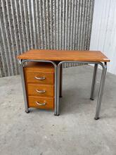 Vintage bureau Antiek stijl in Hout en ijzer, europa