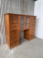 Winkelkast Antiek stijl in Hout en glas ,