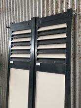 Antieke luiken stijl in Hout,