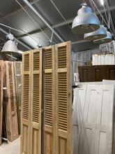 Antieke luiken Antiek stijl in hout,