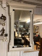 Antieke spiegel Antiek stijl in hout en glas, Europa 20-eeuw