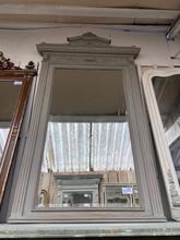 Antieke spiegel Antiek stijl in hout en glas, Europa 20-eeuw