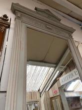 Antieke spiegel Antiek stijl in hout en glas, Europa 20-eeuw