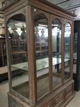 Antieke vitrinekast Antiek stijl in Hout en glas, 20e eeuw