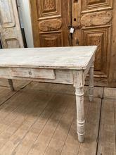 Antieke witte tafel Antiek stijl in Hout,