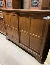 Antique style Antique bread cabinet in Wood