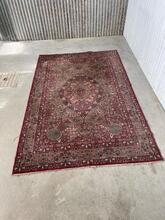 Antique style Carpet in wool