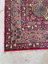 Antique style Carpet in wool
