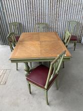 Antique style Antique chairs and table in wood