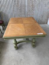 Antique style Antique chairs and table in wood