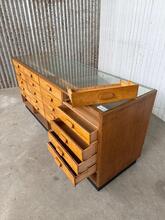 Antique style Counter  in wood and glass , Europa