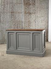 style Antique counter desk in Wood