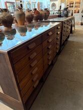 Antique style Counter with glass top in Wood and glass