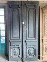 Antique style Doors in wood