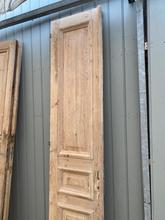 Antique style Antique doors in wood