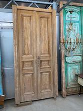 Antique style Antique doors in Wood