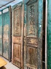 Antique style Antique green set doors in Wood