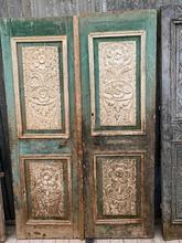 Antique style Antique green set doors in Wood