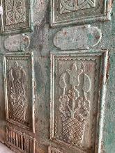 Antique style Antique green set doors in Wood