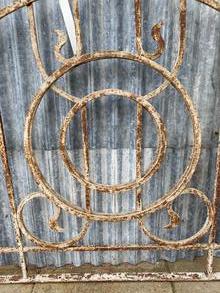 Antique style Antique iron fence 2x in Iron