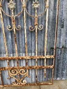 Antique style Antique iron fence 3x in Iron