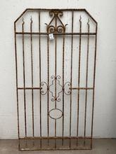 Antique style Antique iron fences 1x in Iron