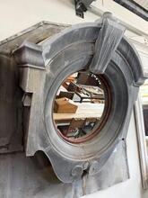 Antique style Oeil de boeuf mirror in Zinc and glass