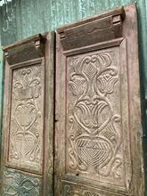 Antique style Antique pink set doors in Wood