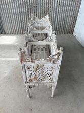Antique style Shopcabinet in wood