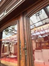 Antique style Shopcabinet in wood and glass, Europe