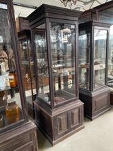 Antique style Antique showcase in wood and glass