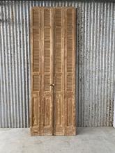 Antique style Antique shutters in Wood