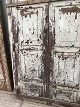 Antique style Antique single white door in Wood