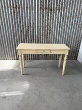 Antique style Table in Wood
