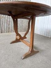 Antique style Table in wood, Europa