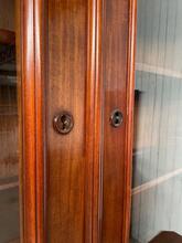 style Glass cabinet