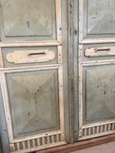Green style Antique door in frame in Wood
