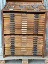 Industrial style Industrial letter press in wood, chest of drawers 20th Century