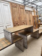 Hoge en lage tafels  industrueel stijl in hout , europa