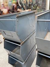 Bak Industrieel stijl in ijzer, Europa 20e eeuws