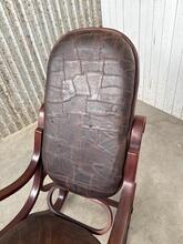 style Vintage patchwork design leather rocking chair in wood and leather , Europa